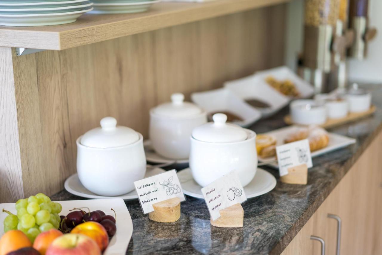 Garni Schorneck Bed & Breakfast Brunico Dış mekan fotoğraf