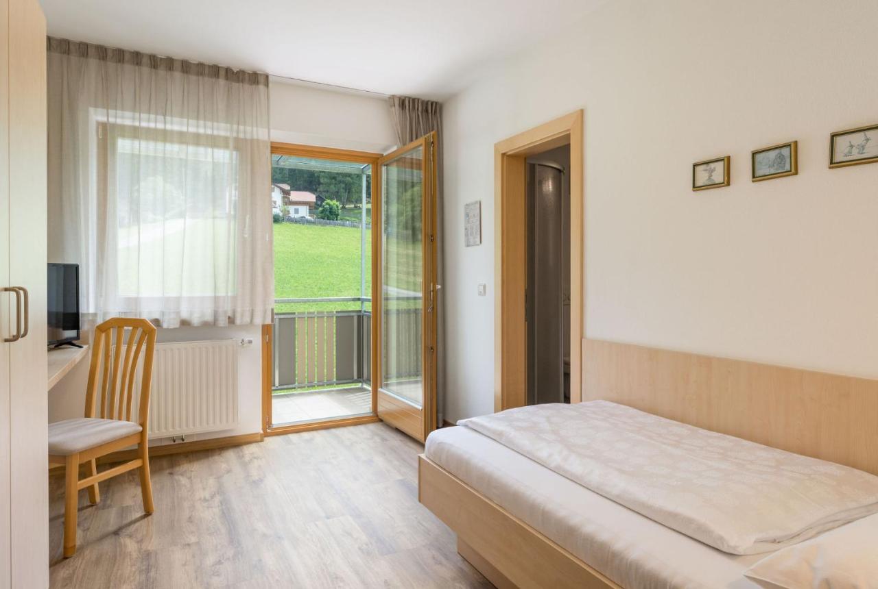 Garni Schorneck Bed & Breakfast Brunico Dış mekan fotoğraf